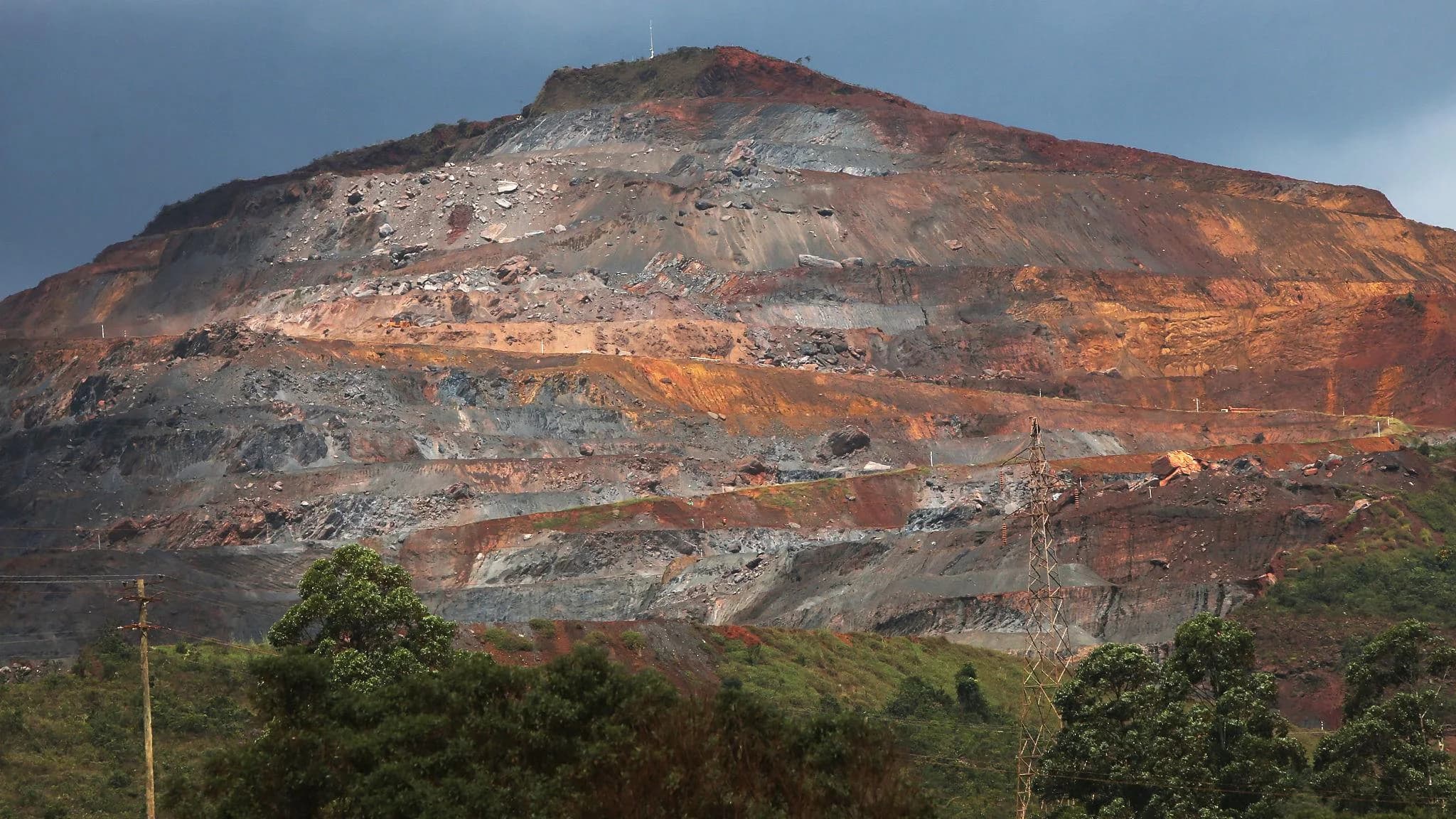 Cava de mineração em Itabirito, no Quadrilátero Ferrífero